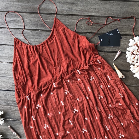 🌴🔆HURLEY- EMBROIDERED MESH COVER UP DRESS🔆🌴 - Picture 5 of 14